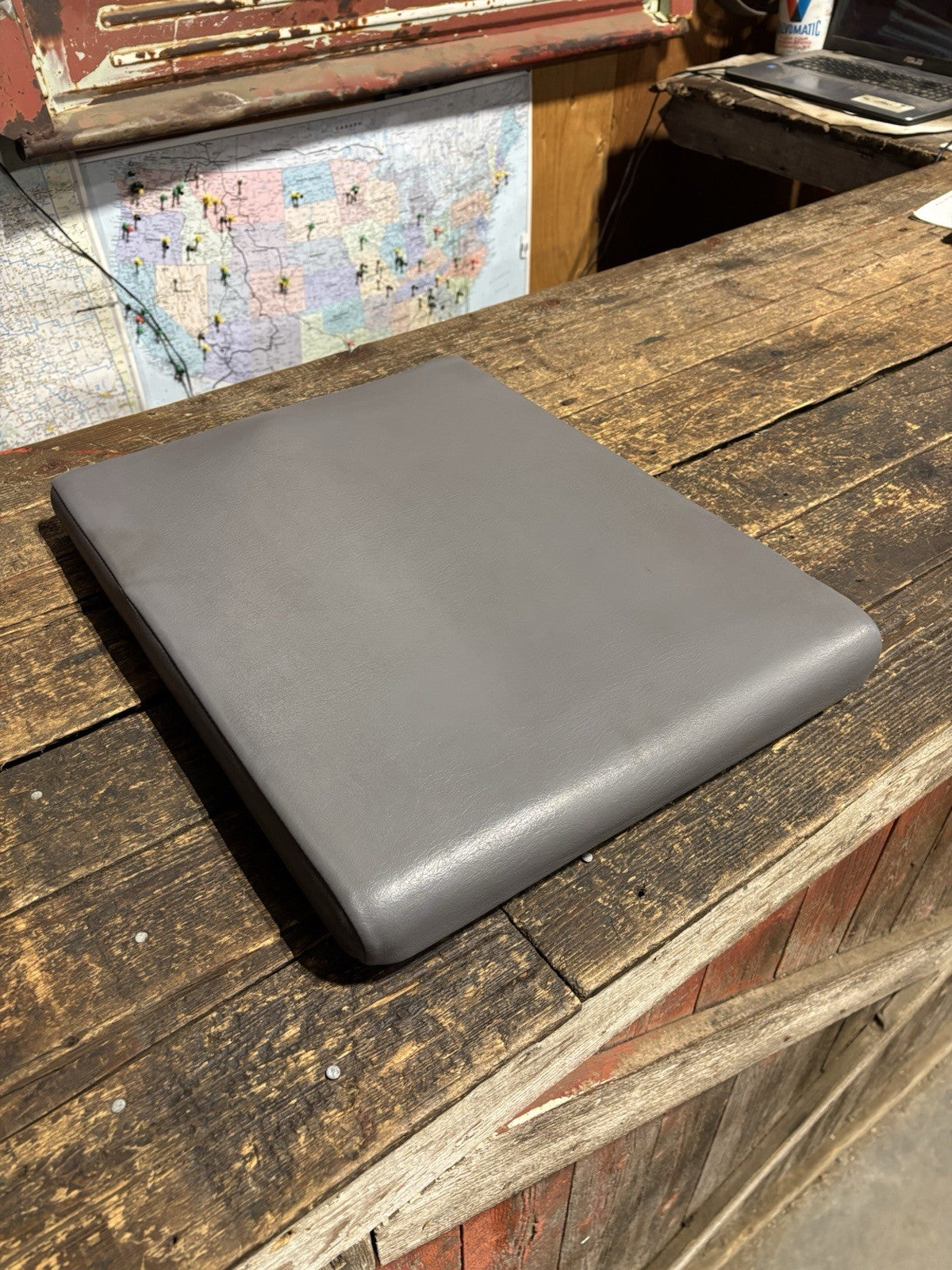 1998-2002 DODGE RAM 1500 2500 3500 LIGHT GREY MIDDLE SEAT CONSOLE LID 19X15