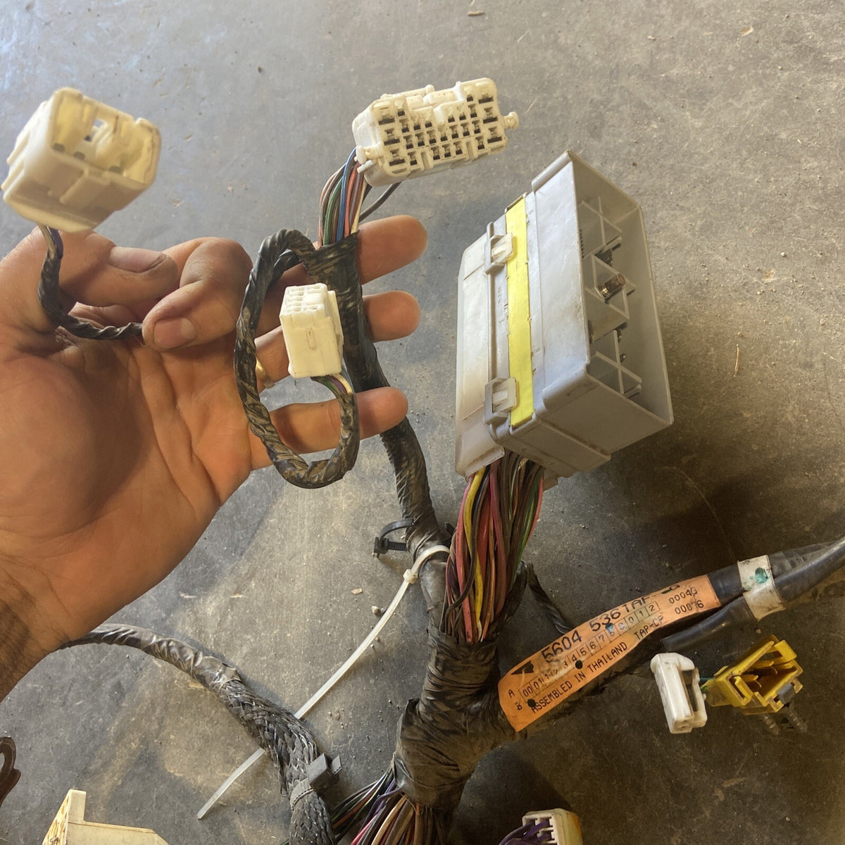 2000 - 2002 DODGE RAM CUMMINS MANUAL DASH WIRING HARNESS HEATED SEATS 56045361AF