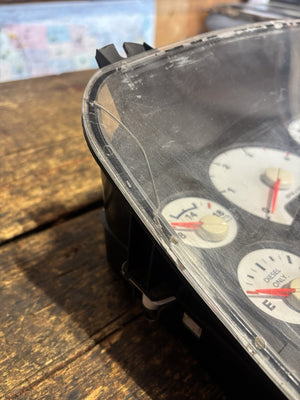 2006 2007 DODGE RAM 2500 3500 5.9L CUMMINS MANUAL GAUGE CLUSTER 390km P05172051