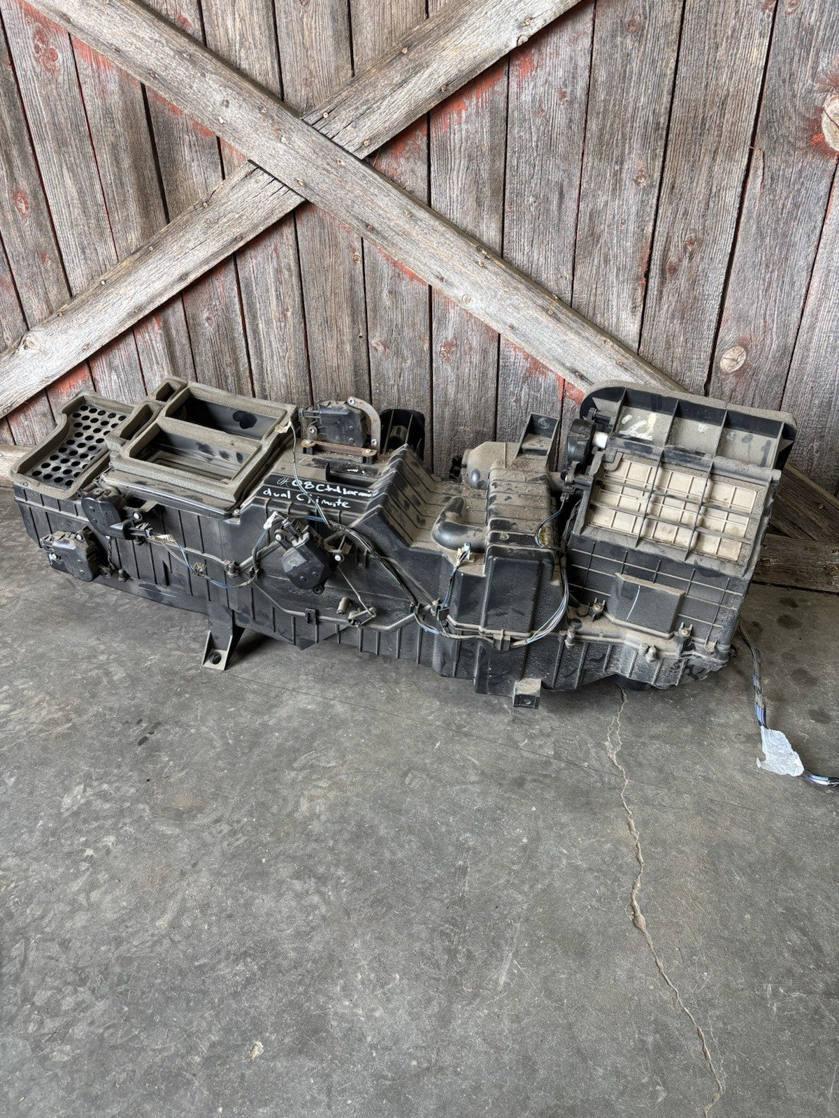 2006 2007 2008 2009 DODGE RAM LARAMIE DUAL CLIMATE HEATER HVAC BOX 55056739AE