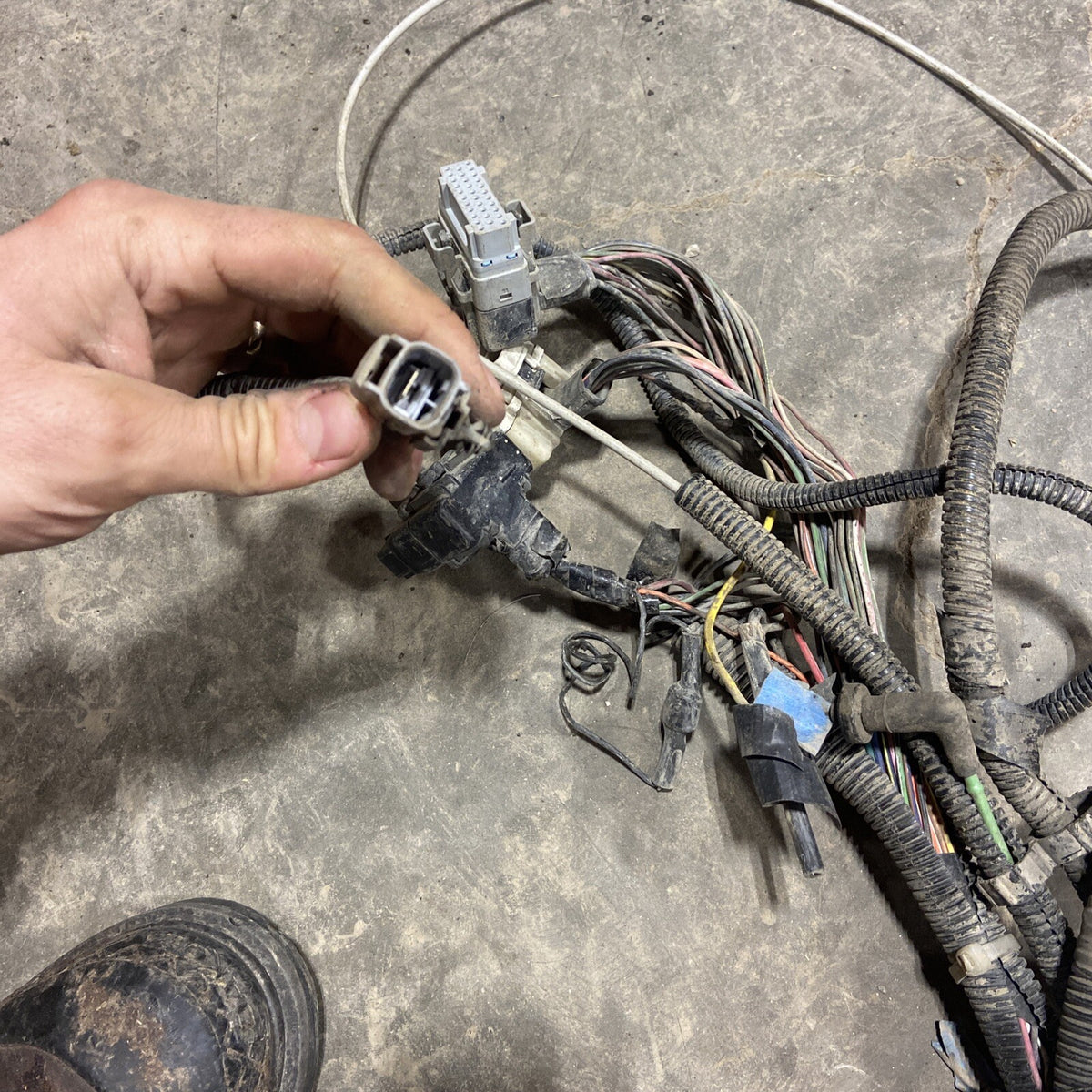 1998 .5 DODGE RAM 2500 3500 5.9L 24V CUMMINS PCM TRANSMISSION HARNESS 56020527