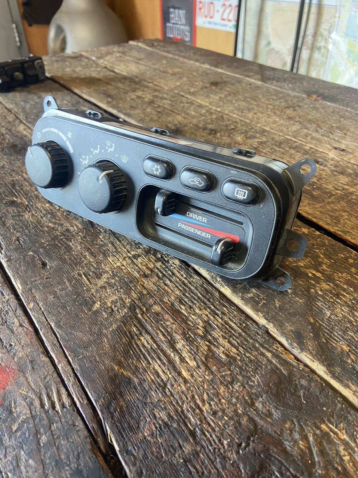 2003 2004 2005 DODGE RAM DUAL CLIMATE HEAT AC CONTROL SWITCHES 56056323AD