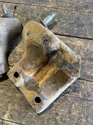 1989-1993 DODGE RAM 250 350 CUMMINS REAR LEAFSPRING SADDLE UBOLT / SHOCK MOUNTS