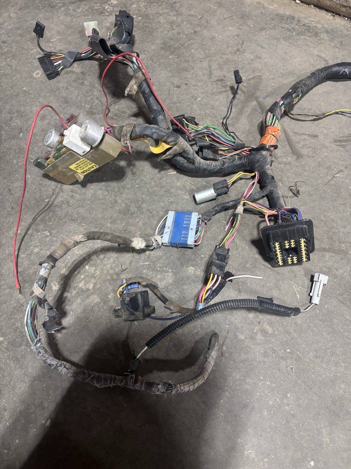 1992 1993 DODGE RAM 250 350 1ST GEN CUMMINS DASH HARNESS 56017449