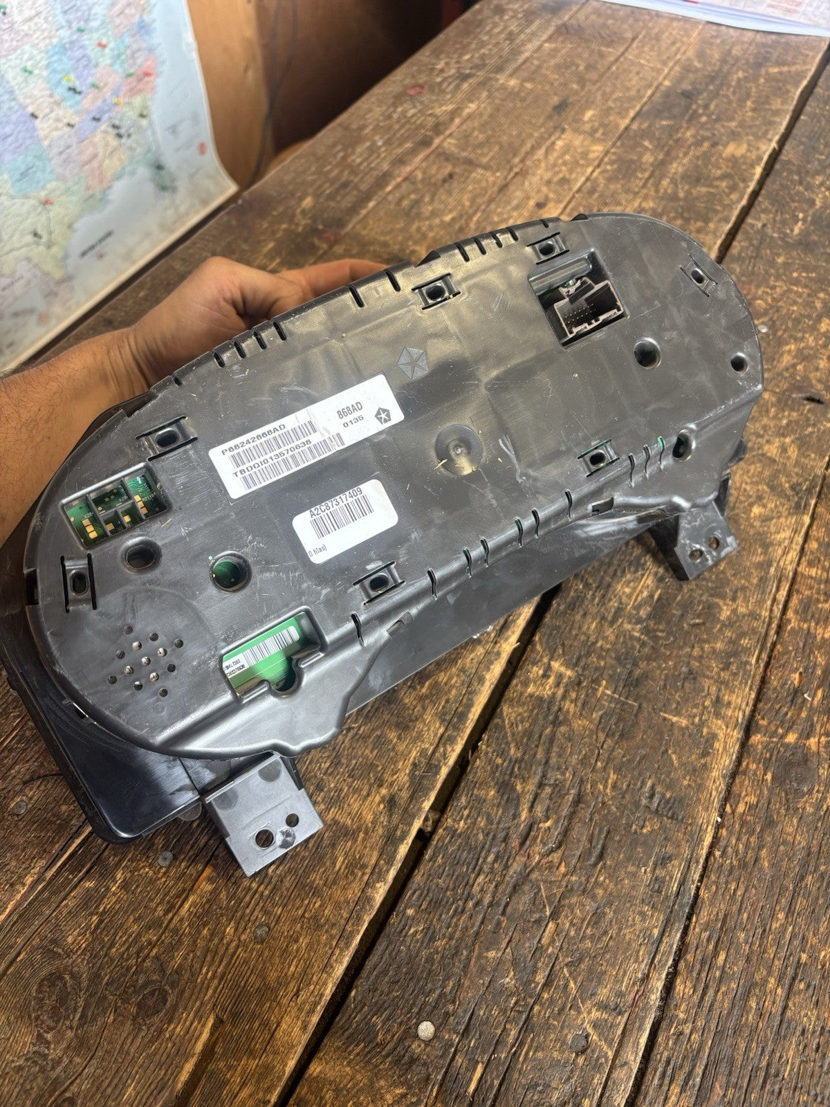 2015 RAM 2500 3500 CUMMINS SPEEDOMETER GAUGE INSTRUMENT CLUSTER KMS 68242868AD