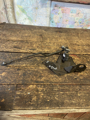 1994 - 1998 DODGE RAM 12V PPUMP CUMMINS THROTTLE LINKAGE BRACKET  + ROD 3931559