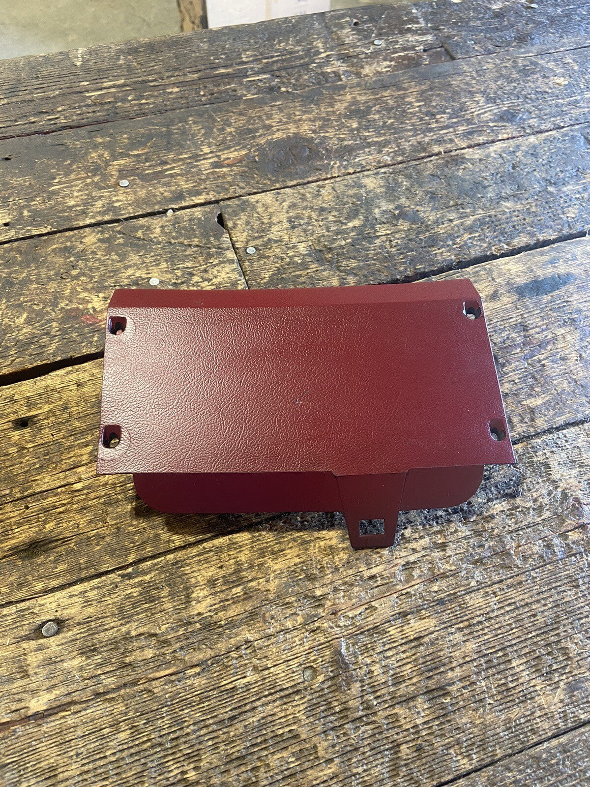 1989 - 1993 DODGE RAM 150 250 350 RED FUSEBOX HOLDER DASH TRIM 55025634