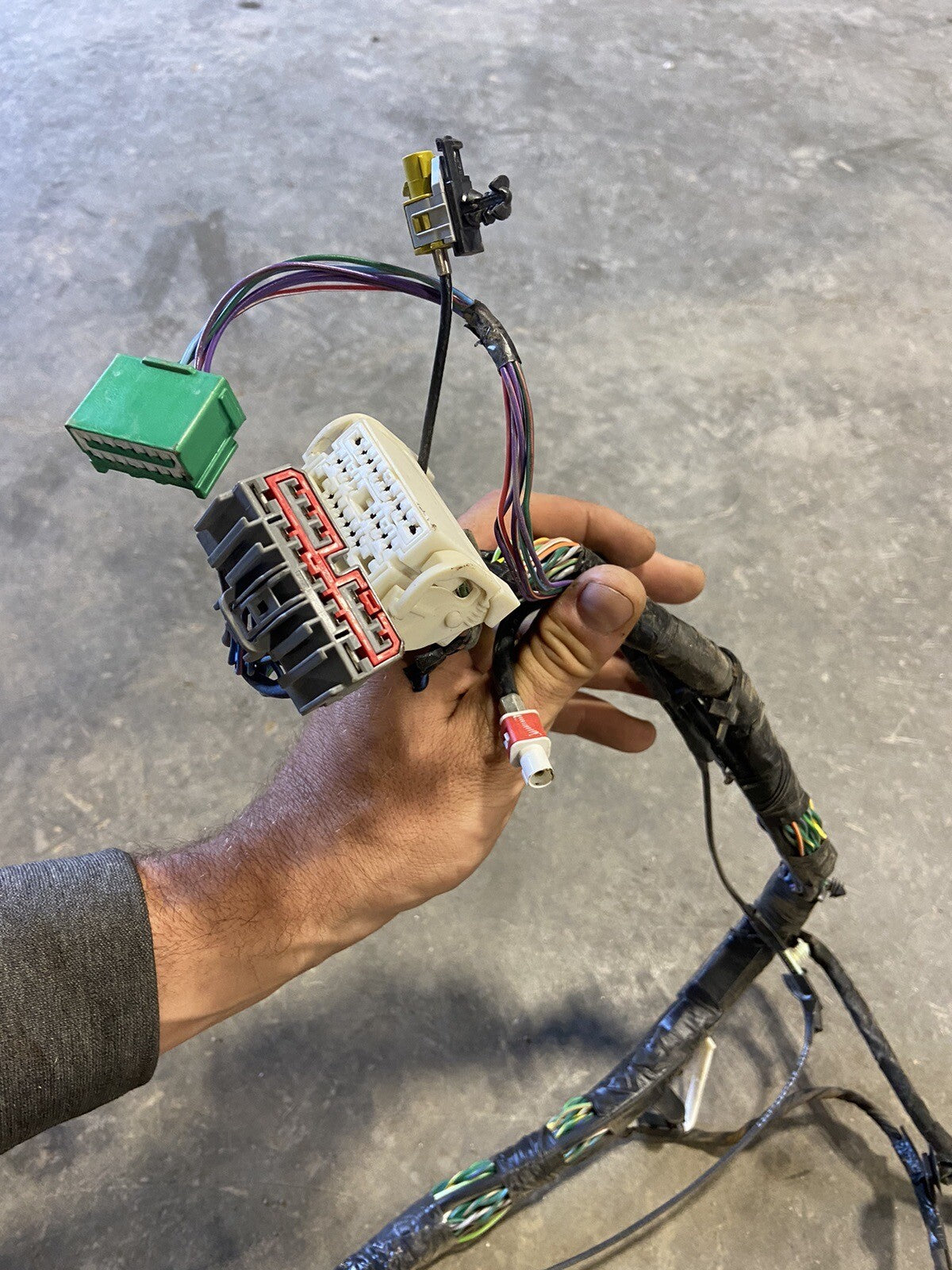 2010 DODGE RAM 2500 3500 CUMMINS LARAMIE AUTOMATI DASH WIRING HARNESS 68047007AD