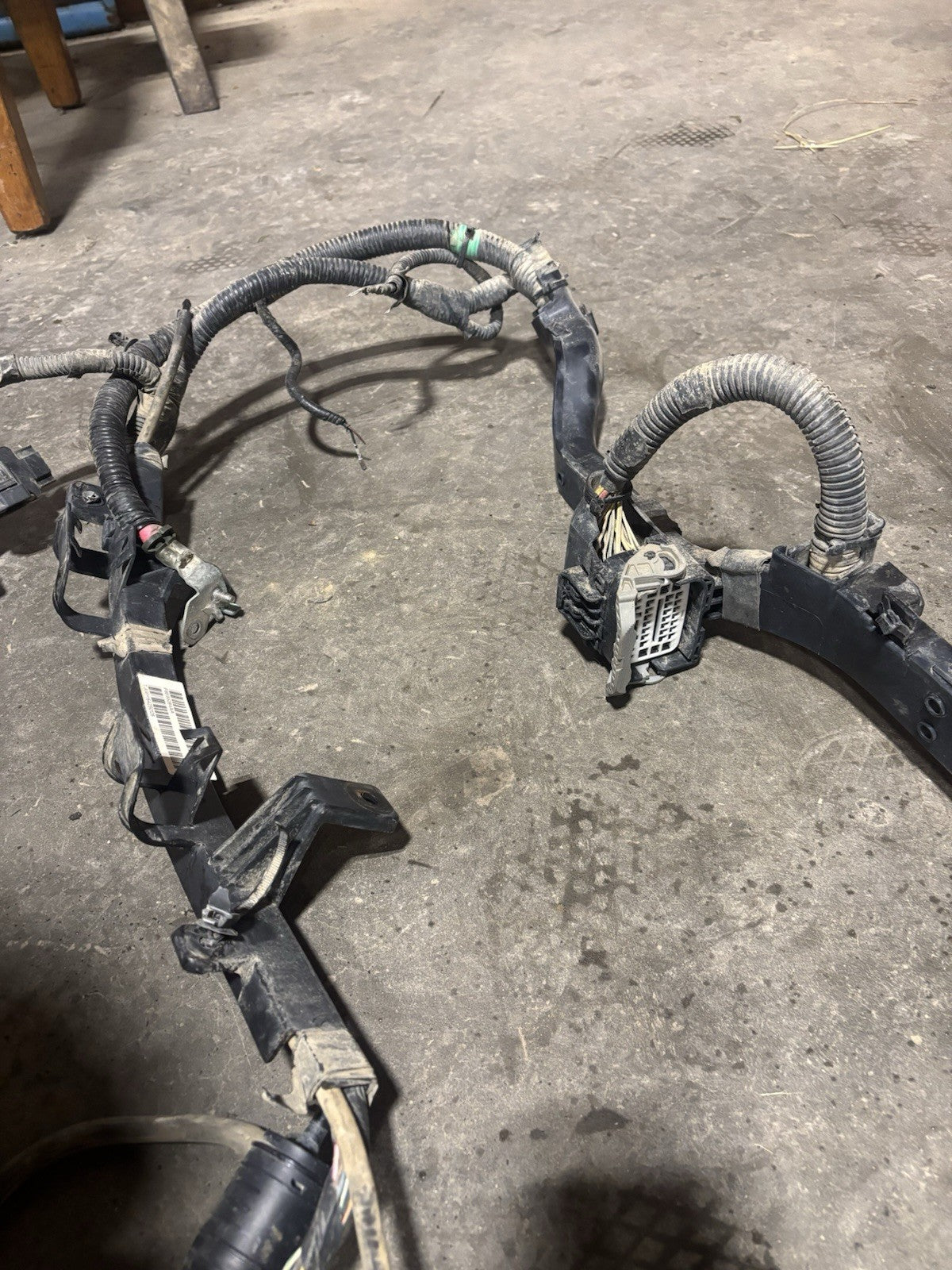 2012 RAM 2500 3500 CUMMINS UNDERHOOD DASH WIRING HARNESS TCASE MODULE 68155384AA