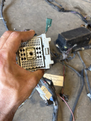 1997 DODGE RAM 2500 3500 CUMMINS ENGINE BAY WIRING HARNESS 56021773 Needs Work