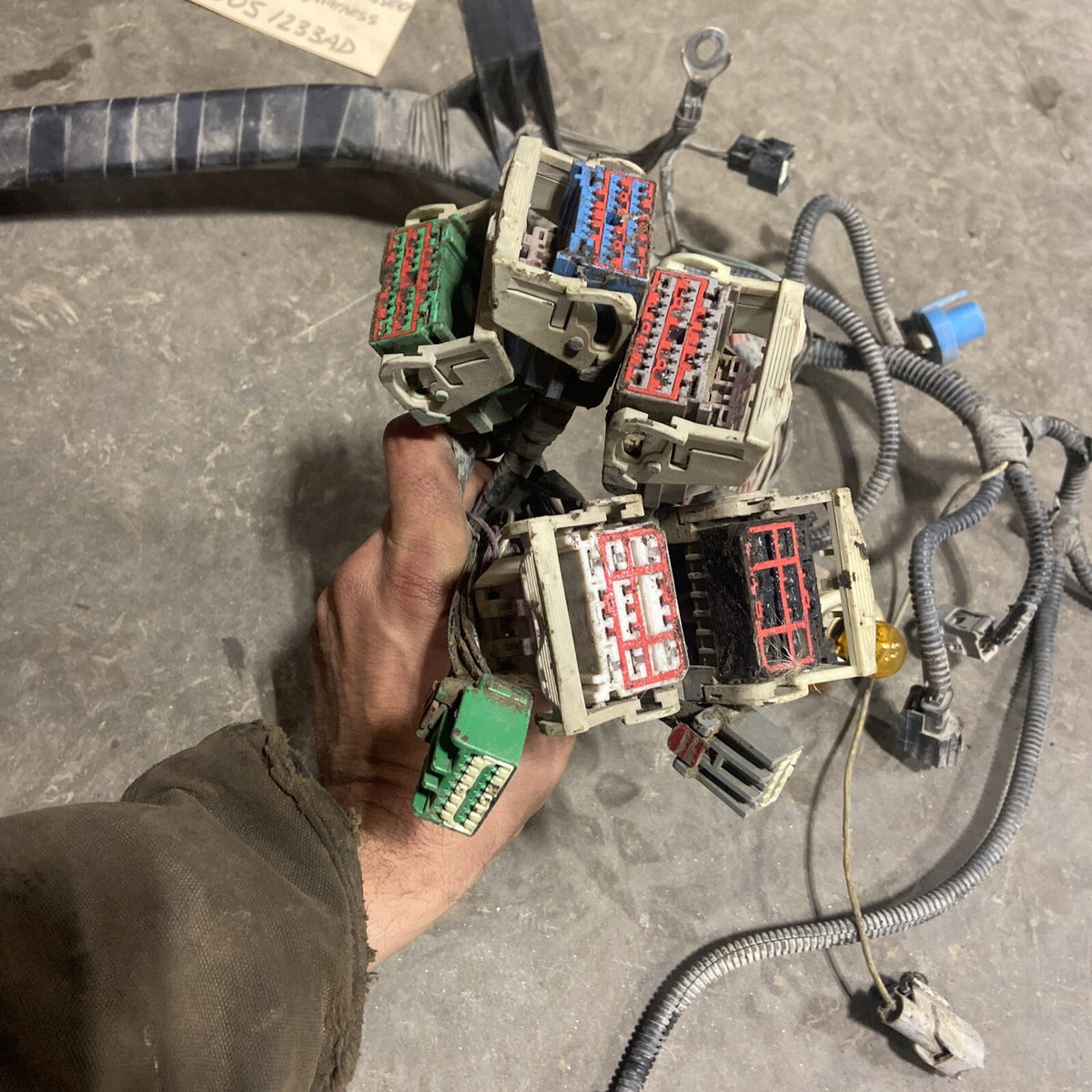 2005 DODGE RAM 2500 3500 CUMMINS ENGINE BAY HARNESS 56051233AD