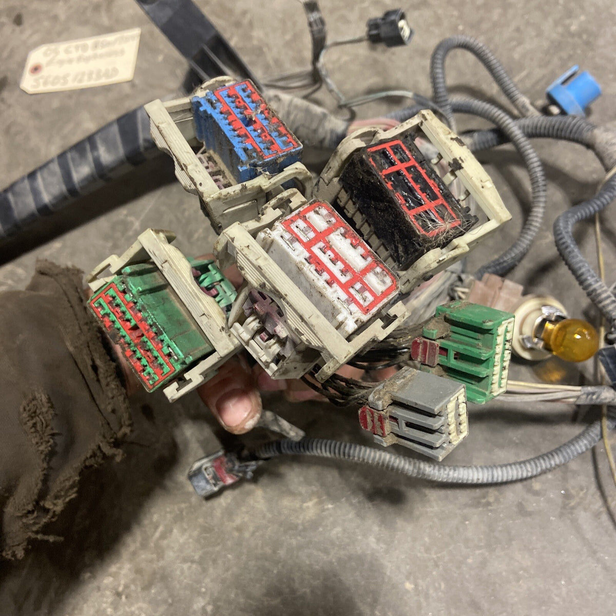 2005 DODGE RAM 2500 3500 CUMMINS ENGINE BAY HARNESS 56051233AD