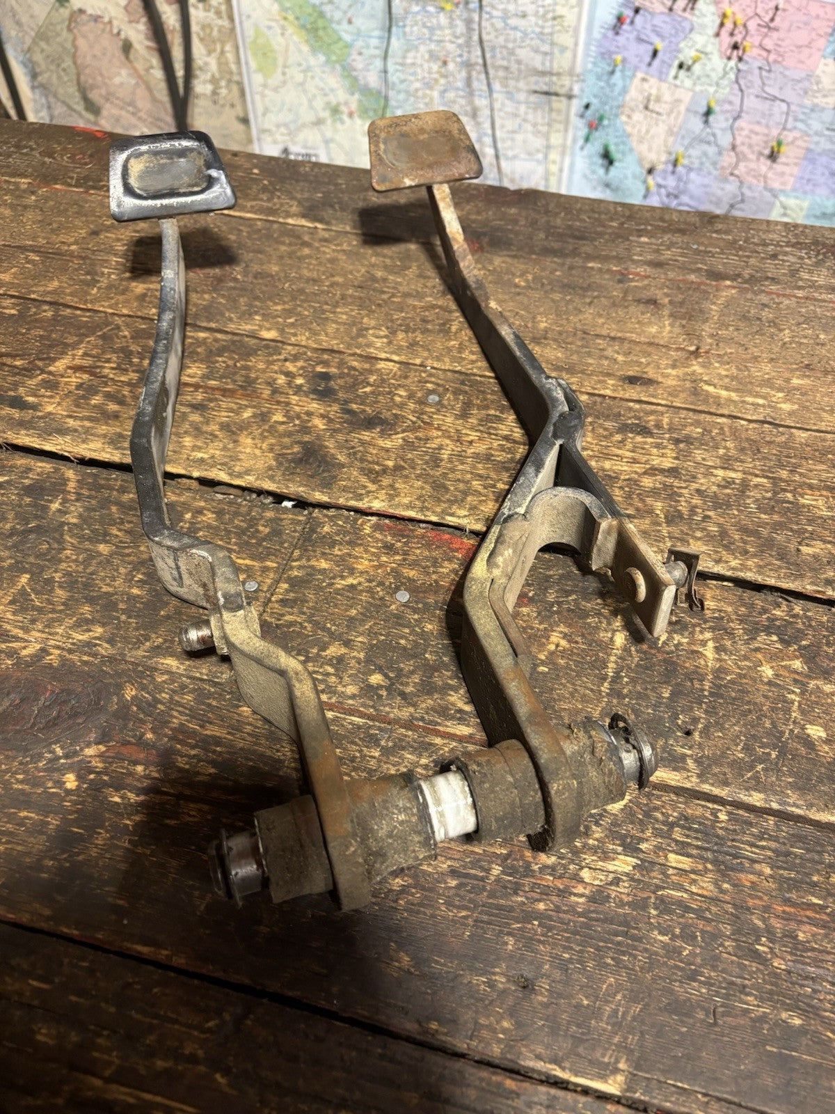 1994-1997 DODGE RAM 1500 2500 3500 CLUTCH &amp; BRAKE PEDAL SET 52009570 / 52078206