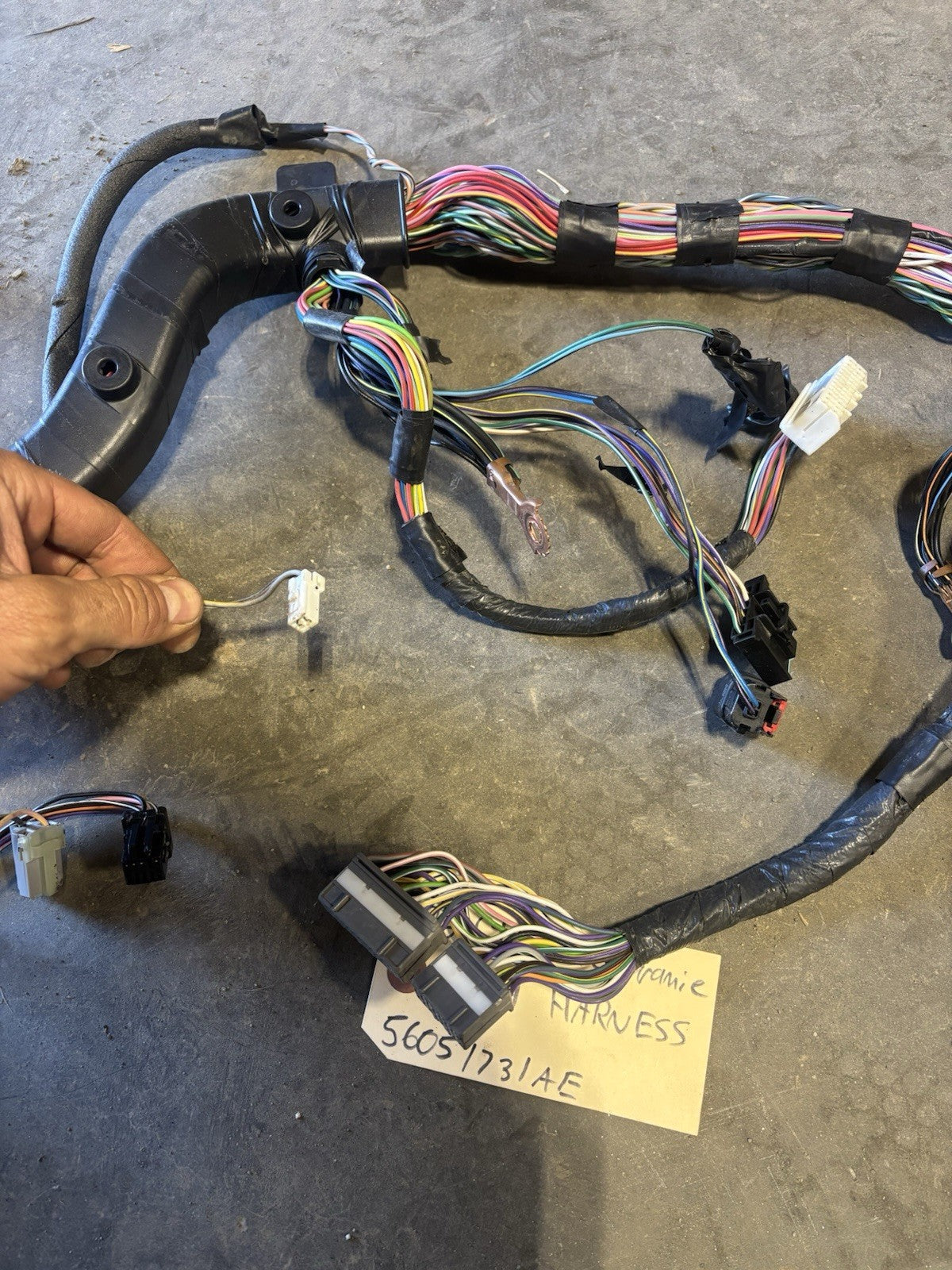 2006 2007 DODGE RAM CUMMINS AUTO DASH WIRING HARNESS LARAMIE 56051731AE