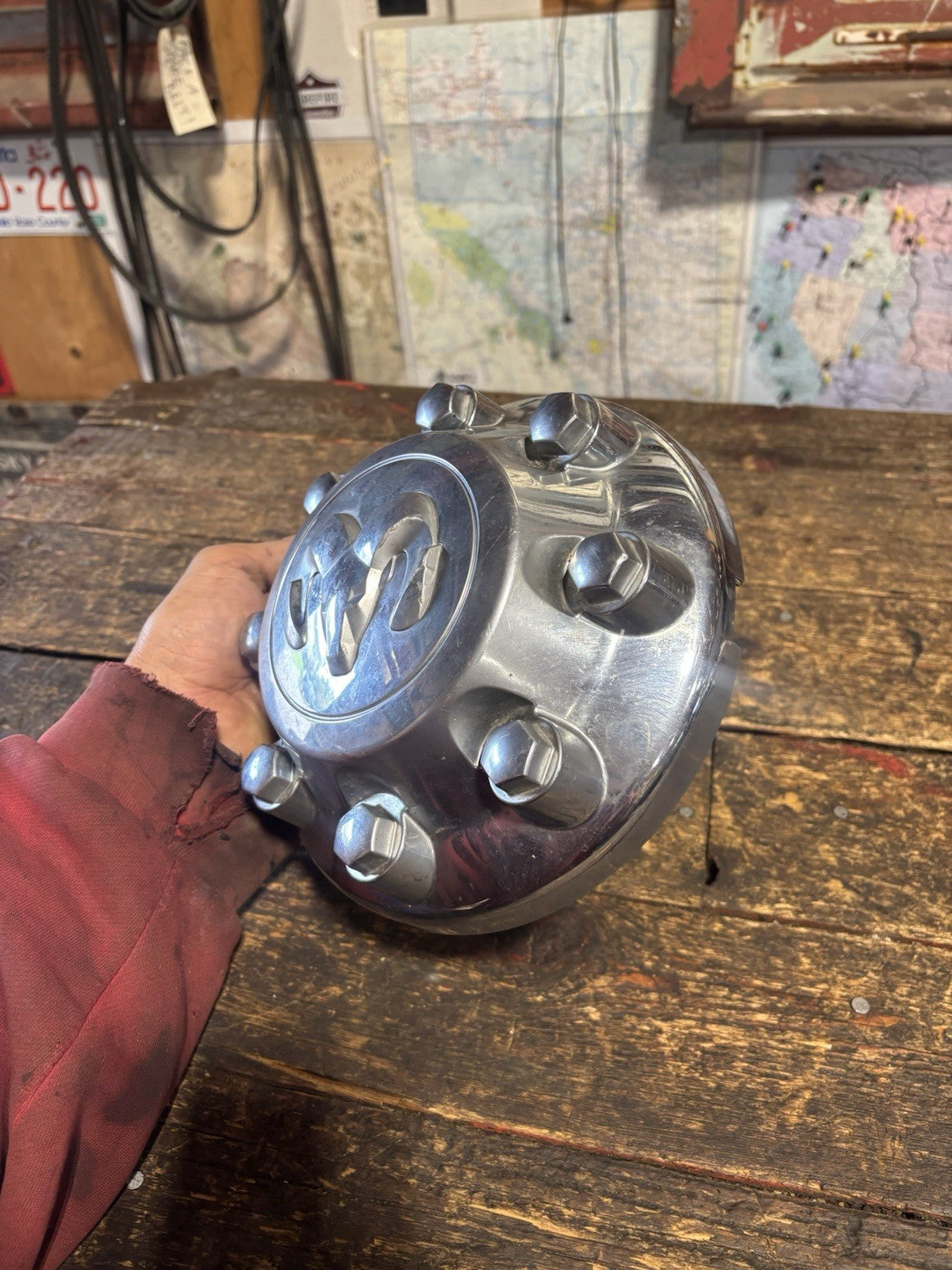 OEM 2013-2018 Dodge Ram 2500/3500 Chrome Center HUB Cap Part # 4726279AA