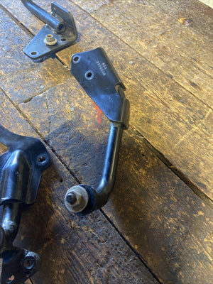 2004 .5 -2009 DODGE RAM 2500 3500 5.9L 6.7 CUMMINS ENGINE TO FAN SHROUD BRACKETS