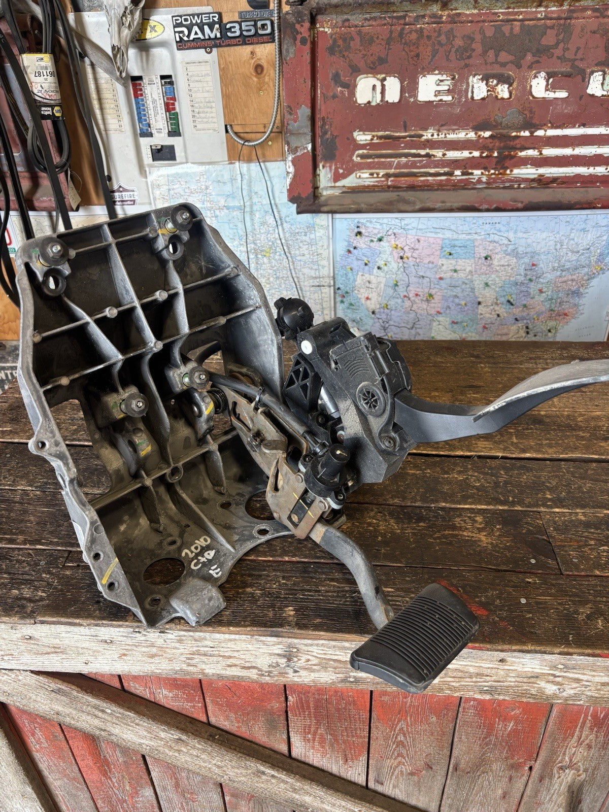 2010 2011 2012 RAM LARAMIE POWER BRAKE GAS PEDAL SET AUTO 53034160AB