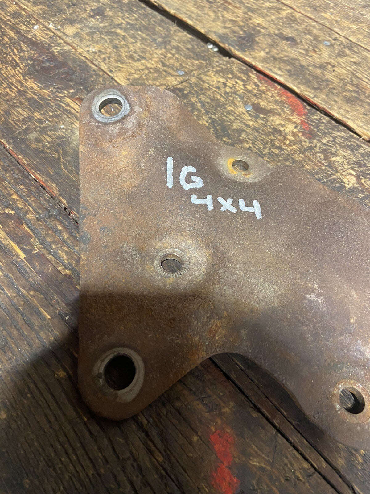 1ST GEN DODGE 1989 -1993 RAM 150 250 350 4X4 STEERING BOX BRACKET
