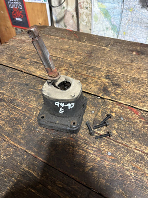 2ND GEN 1994 - 1997 DODGE RAM 1500 NV3500 MANUAL TRANSMISSION SHIFTER STUB TOP