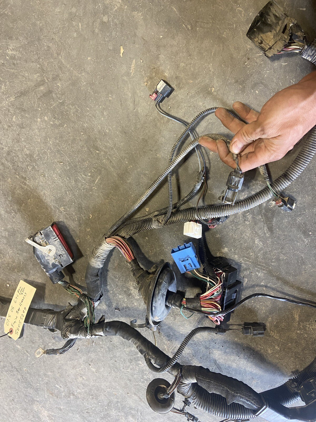 2007 .5 2008 DODGE RAM 2500 3500 6.7L CUMMINS AUTO ENGINE BAY HARNESS 56055299