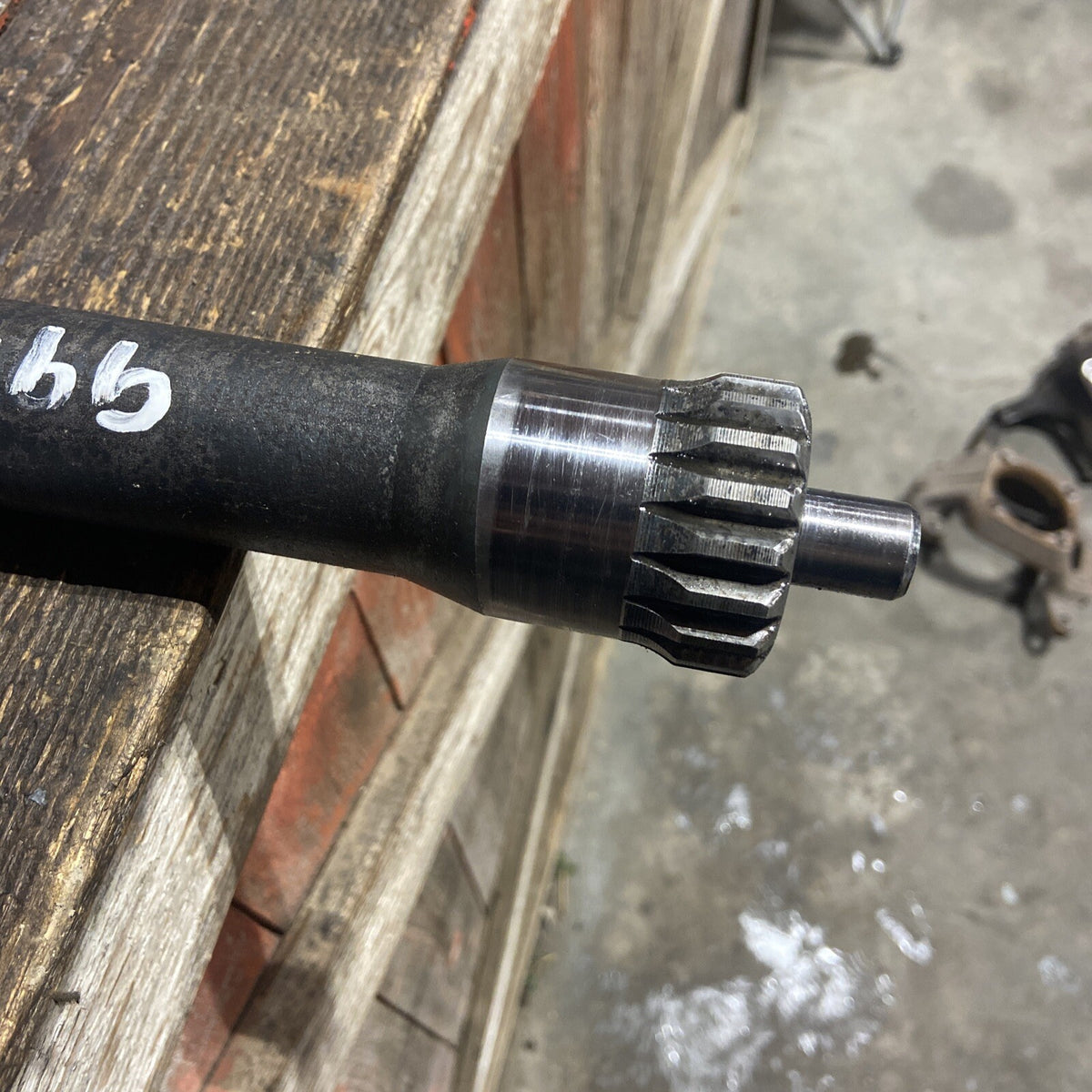 1999-2001 DODGE RAM 2500 3500 DANA 60 INTERMEDIATE AXLE WITH COLLAR