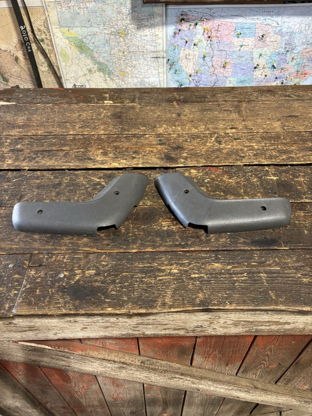 1989 - 1993 DODGE RAM GREY EXTENDED CAB BENCH SEAT SIDE TRIM 3520082 3520083