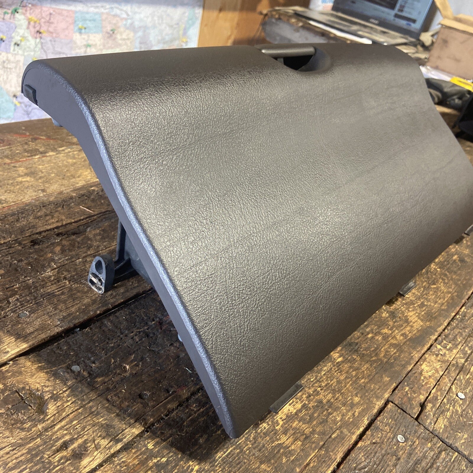 1998-2002 DODGE RAM 2500 3500 DARK GREY AGATE GLOVE BOX MINT!