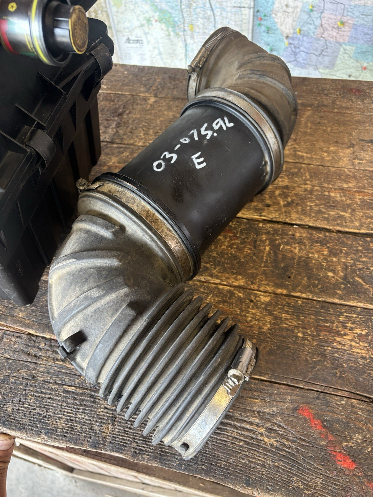 OEM 2003 - 2007 DODGE RAM 2500 3500 CUMMINS 5.9L AIR BOX FILTER HOUSING ASSEMBLY