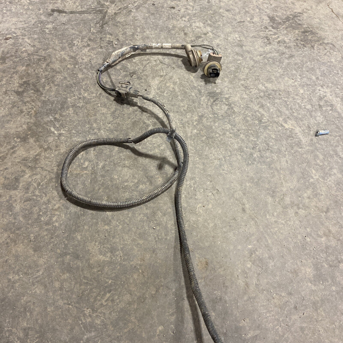 1998 DODGE RAM 2500 3500 V10 / CUMMINS EXT CAB SHORTBOX FRAME HARNESS 56020492AC