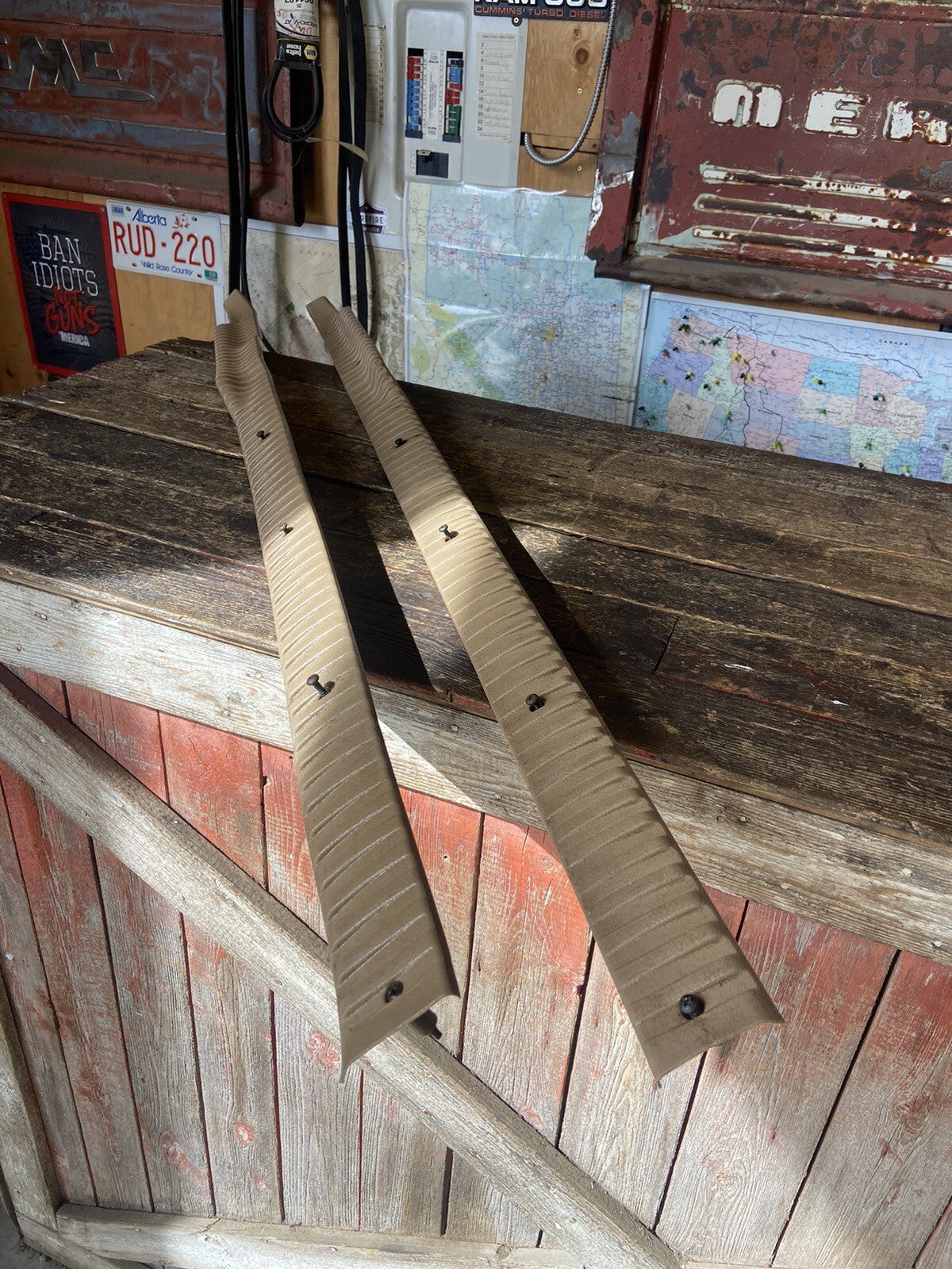 1998 - 2002 DODGE RAM 2500 3500 TAN BROWN OEM SET OF FLOOR TRIM EXTENDED CAB