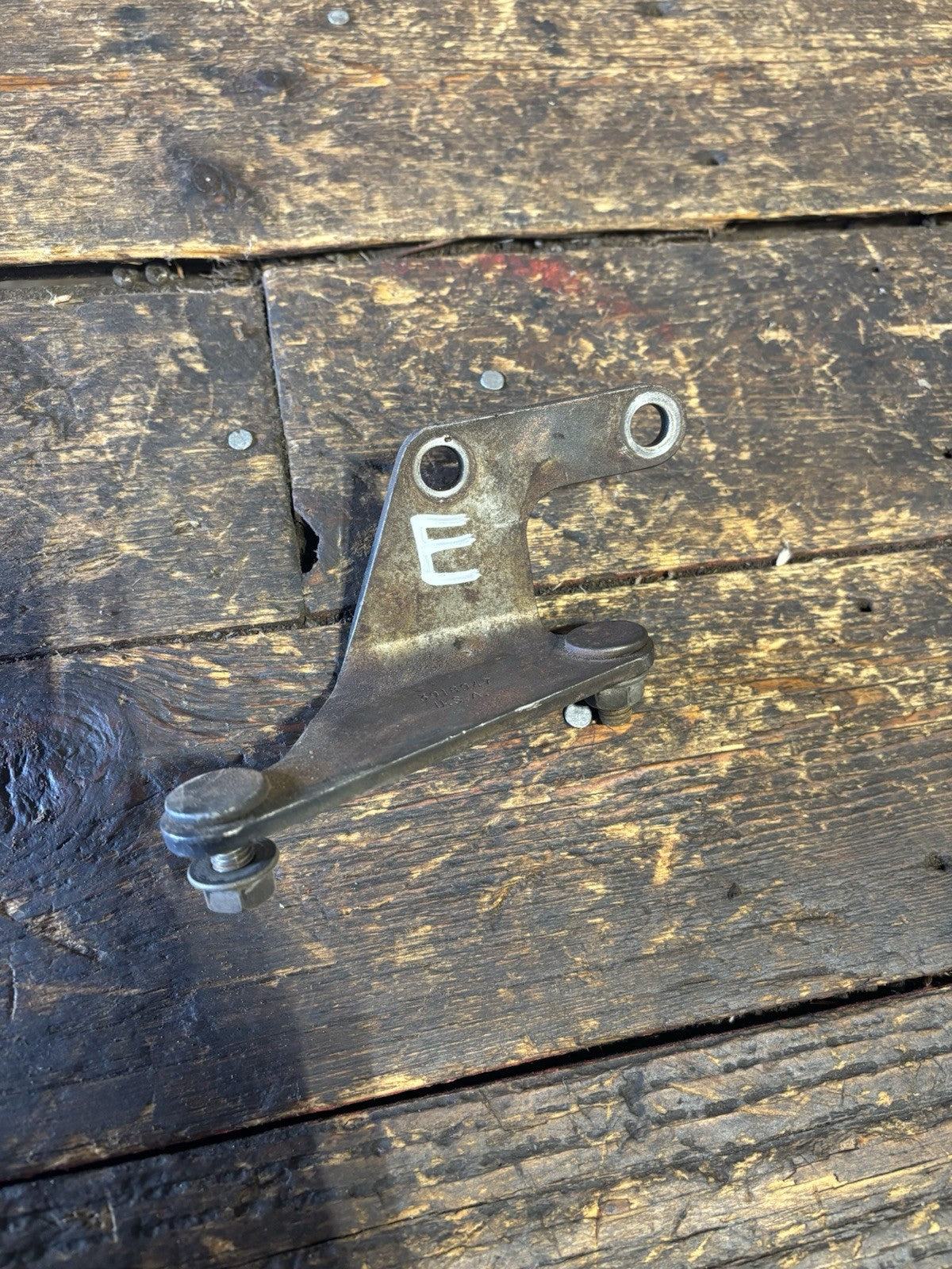 1989 - 1993 1st Gen DODGE RAM 3918947 CUMMINS THROTTLE LINKAGE BRACKET