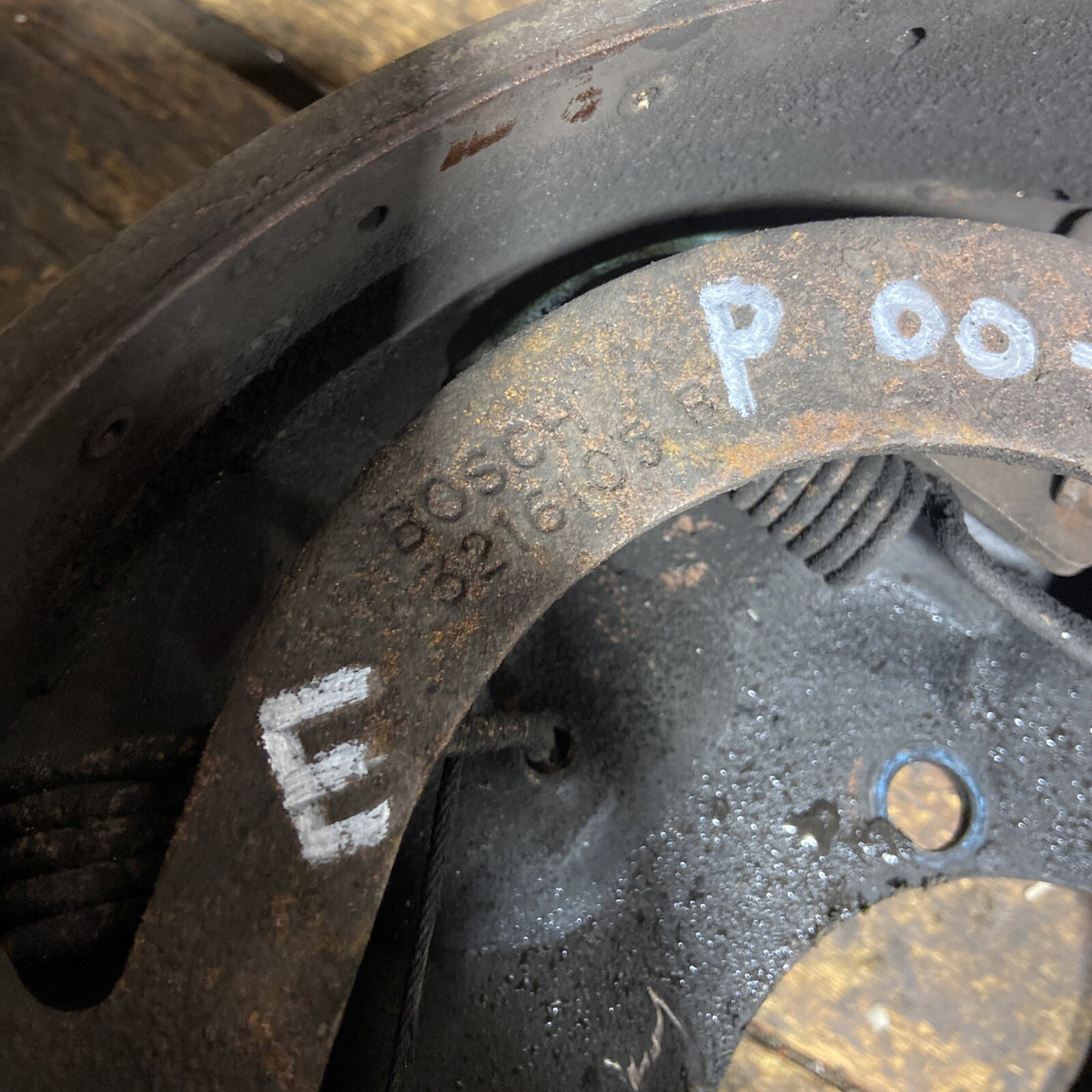 2000 2001 DODGE RAM 2500 DANA 80 PASSENGER SIDE BACKING PLATE 3215371-R