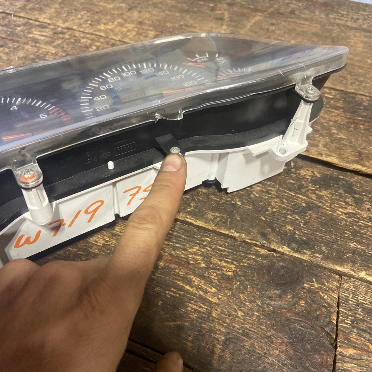 1999 2000 DODGE RAM 1500 2500 3500 GAS AUTO INSTRUMENT GAUGE CLUSTER 56020620