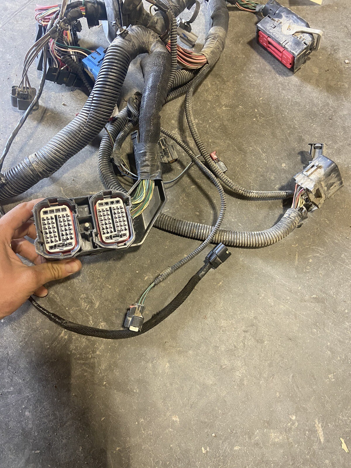 2007 .5 2008 DODGE RAM 2500 3500 6.7L CUMMINS AUTO ENGINE BAY HARNESS 56055299