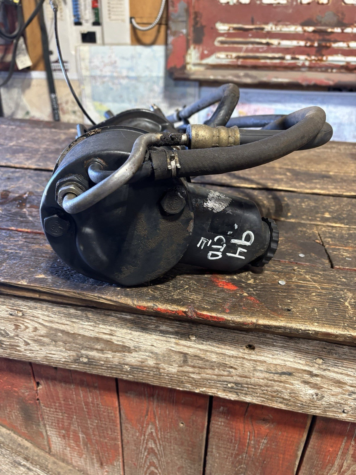 1994 - 1996 DODGE RAM 2500 3500 5.9L CUMMINS POWERSTEERING VACUUM PUMP ASSEMBLY