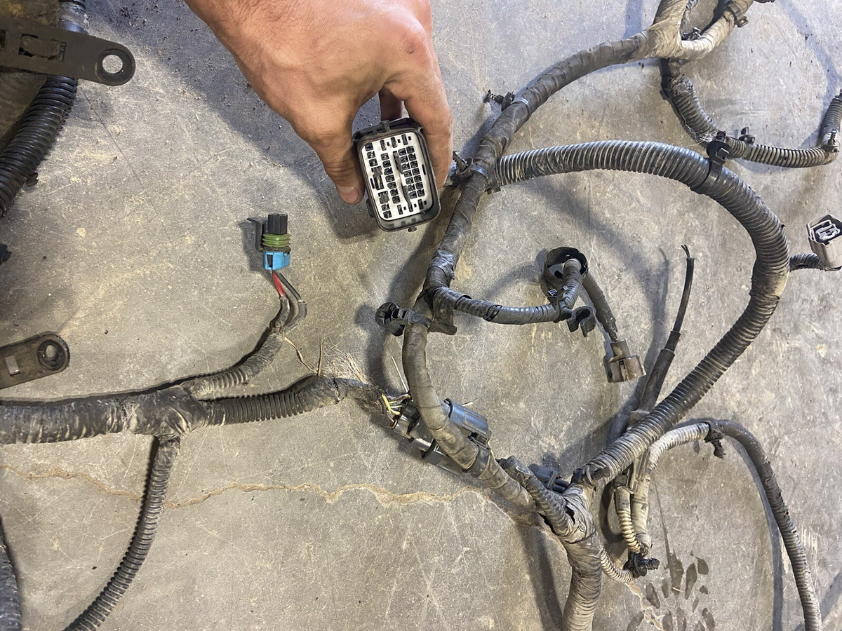 2012 RAM 6.7L CUMMINS COMPLETE MANUAL TRANS ENGINE HARNESS 68085412AF , 5291102