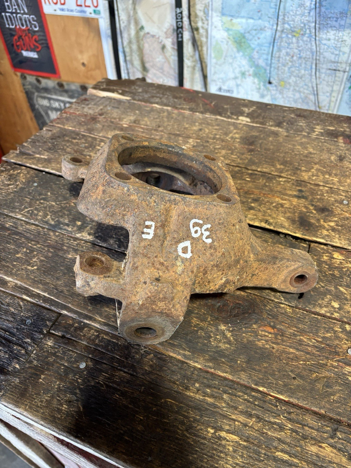 2003-2009 DODGE RAM 2500 3500 CUMMINS DRIVER SIDE STEERING KNUCKLE PN 40014590
