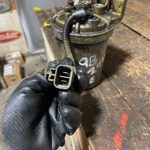 1998 1999 DODGE RAM 2500 3500 24V CUMMINS FUEL FILTER HOUSING 3943976