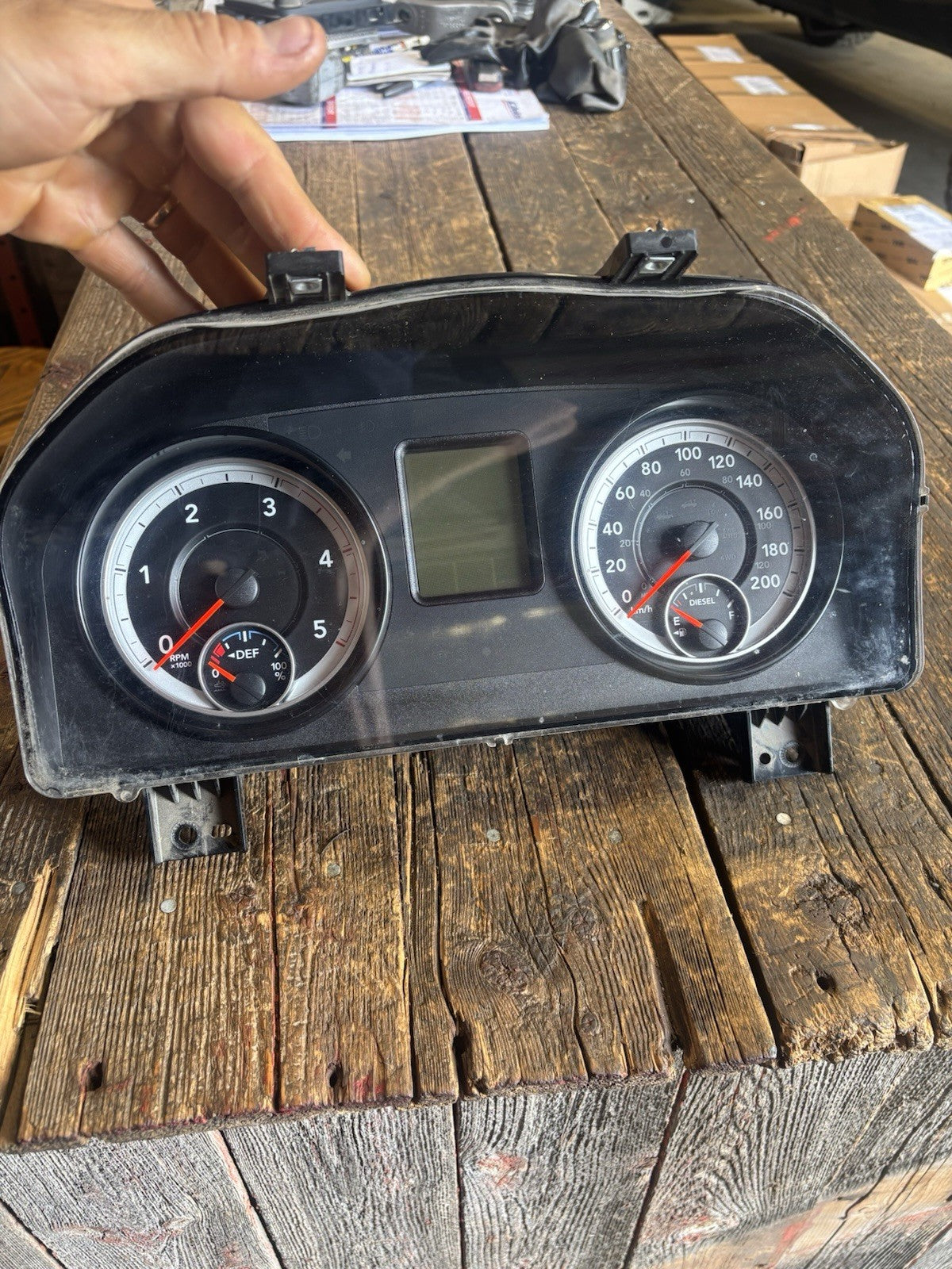 2015 RAM 2500 3500 CUMMINS SPEEDOMETER GAUGE INSTRUMENT CLUSTER KMS 68242868AD