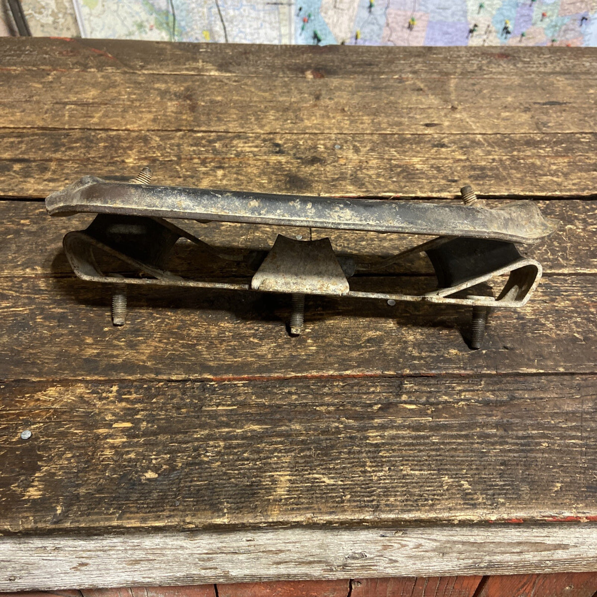 2004 - 2012 DODGE RAM 2500 3500 CUMMINS G56 MANUAL TRANSMISSION MOUNT 52121491AC