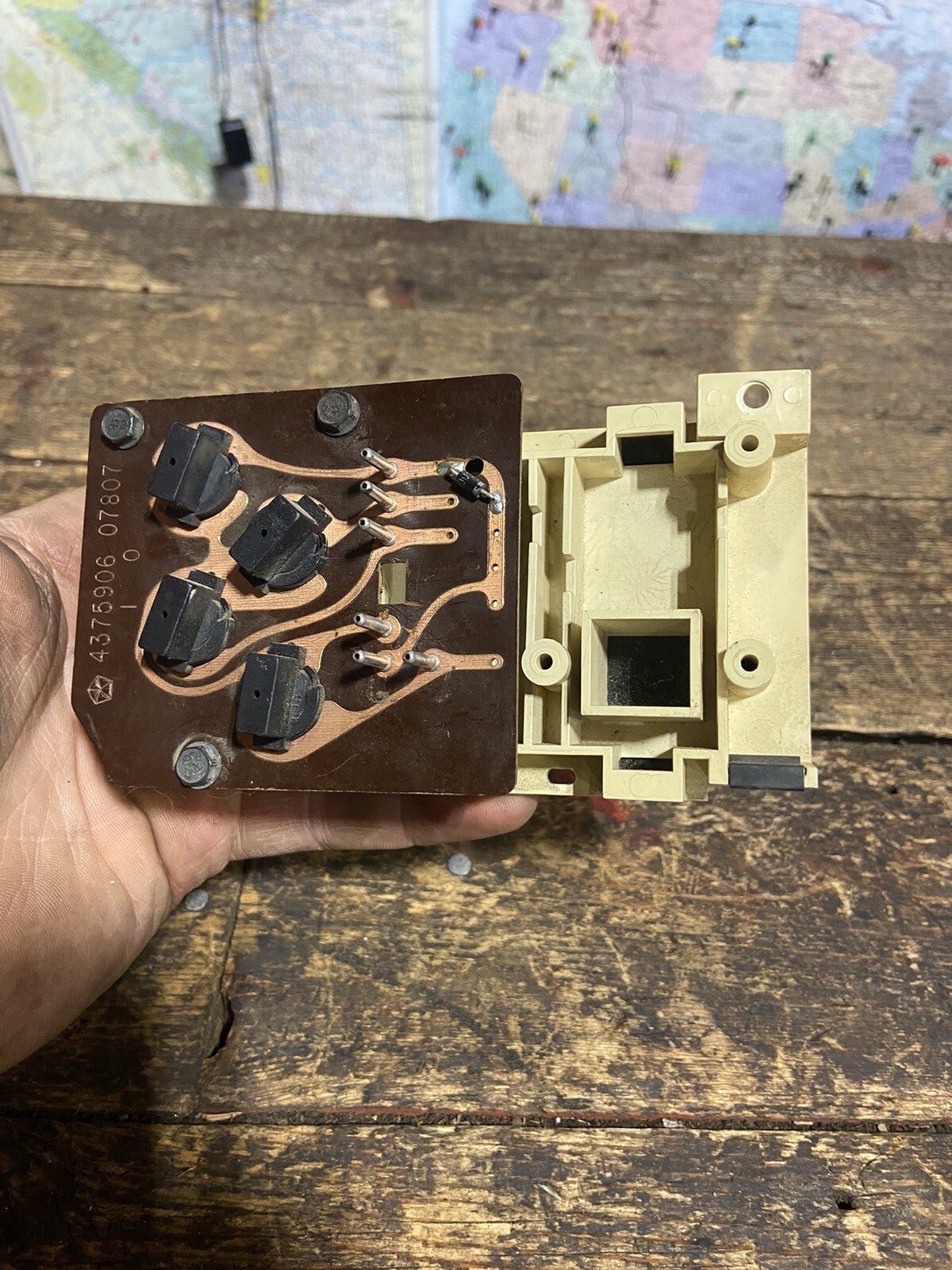 OEM 1981-1993 DODGE RAM 150 250 350 DASH MESSAGE CENTER PN 4375906