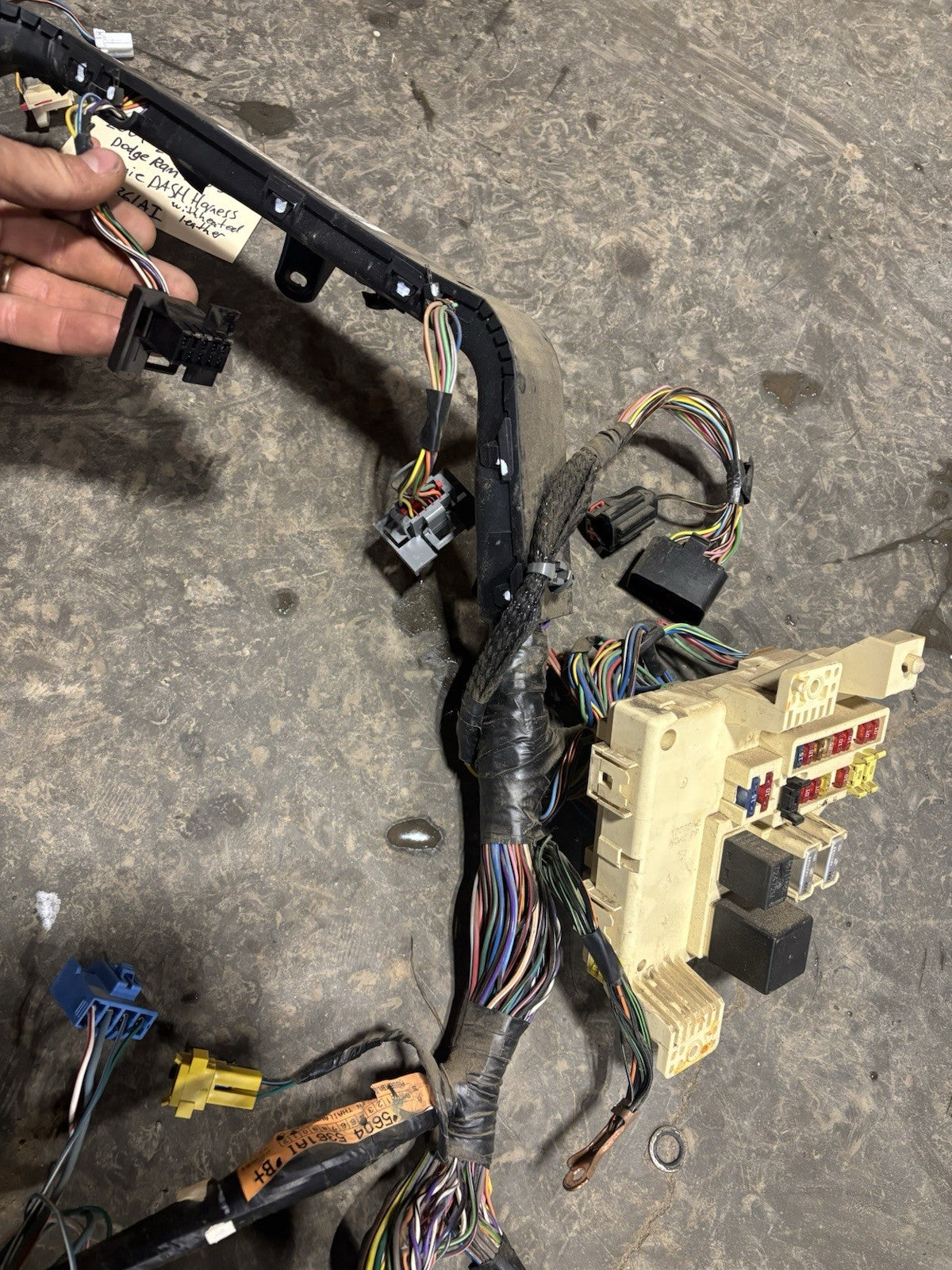 2000 -2002 DODGE RAM LARAMIE CUMMINS DASH WIRING HARNESS HEATED SEATS 56045361AI