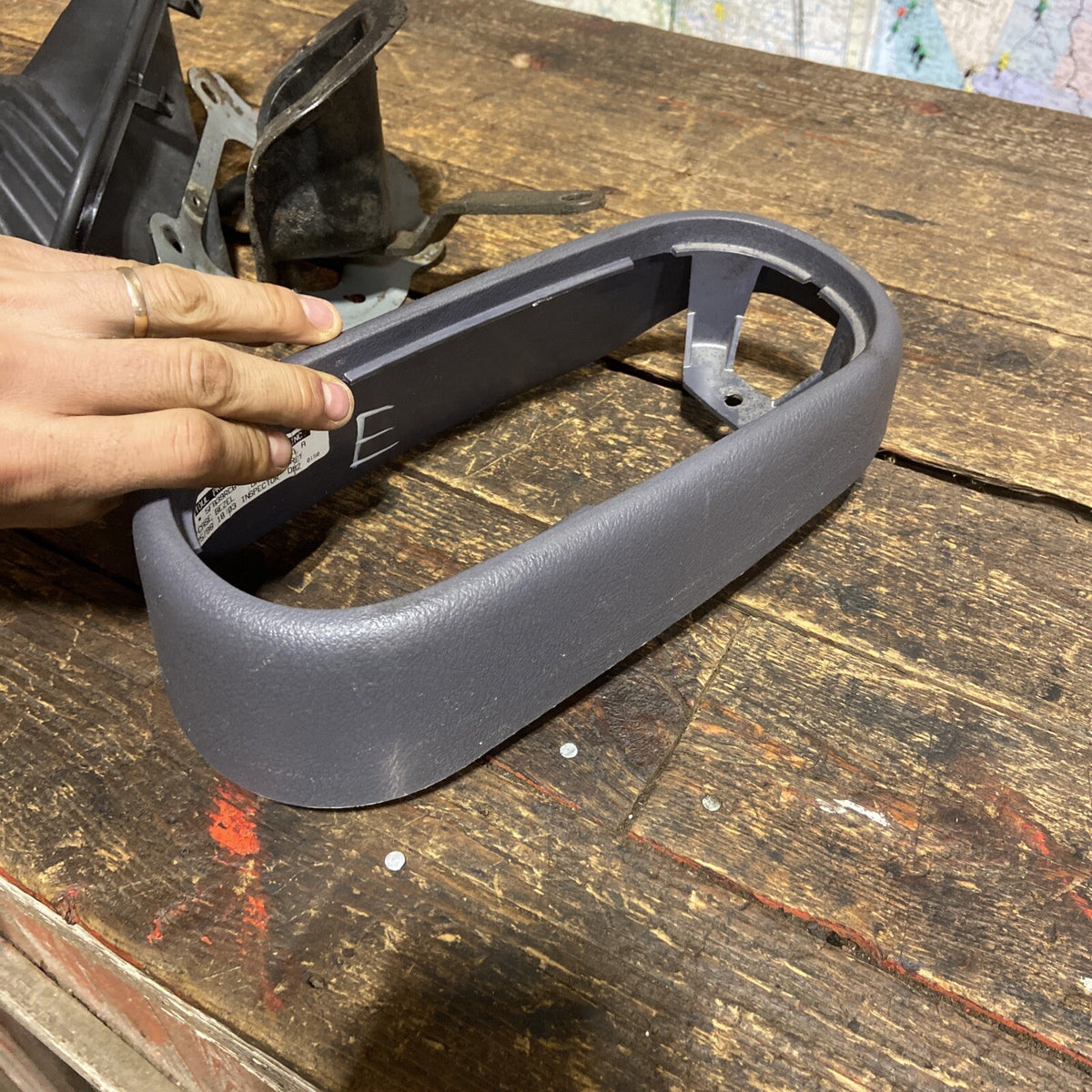 1998 - 2002 DODGE RAM 2500 3500 CUMMINS 4X4 SHIFTER  ASSEMBLY LIGHT GREY COVER