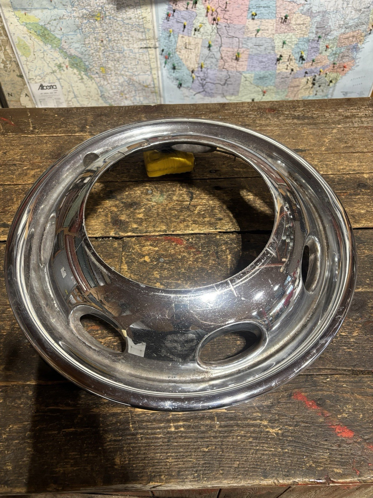 1999 - 2002 DODGE RAM 3500 DUALLY FRONT HUB DISH SIMULATOR WHEEL COVER 52106448