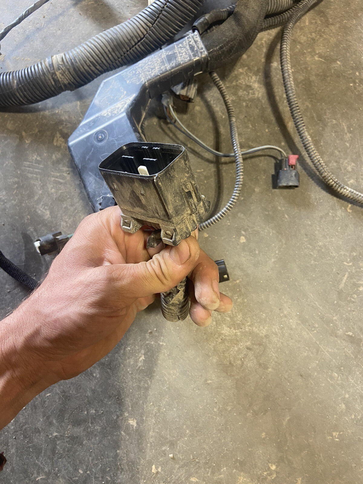 2007 .5 2008 DODGE RAM 2500 3500 6.7L CUMMINS AUTO ENGINE BAY HARNESS 56055299