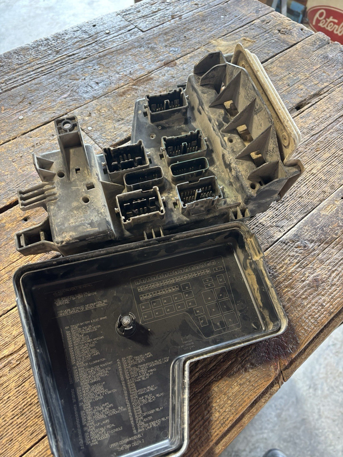 2003 DODGE RAM CUMMINS MANUAL TRANS TIPM INTEGRATED POWER FUSE BOX P56045765AH