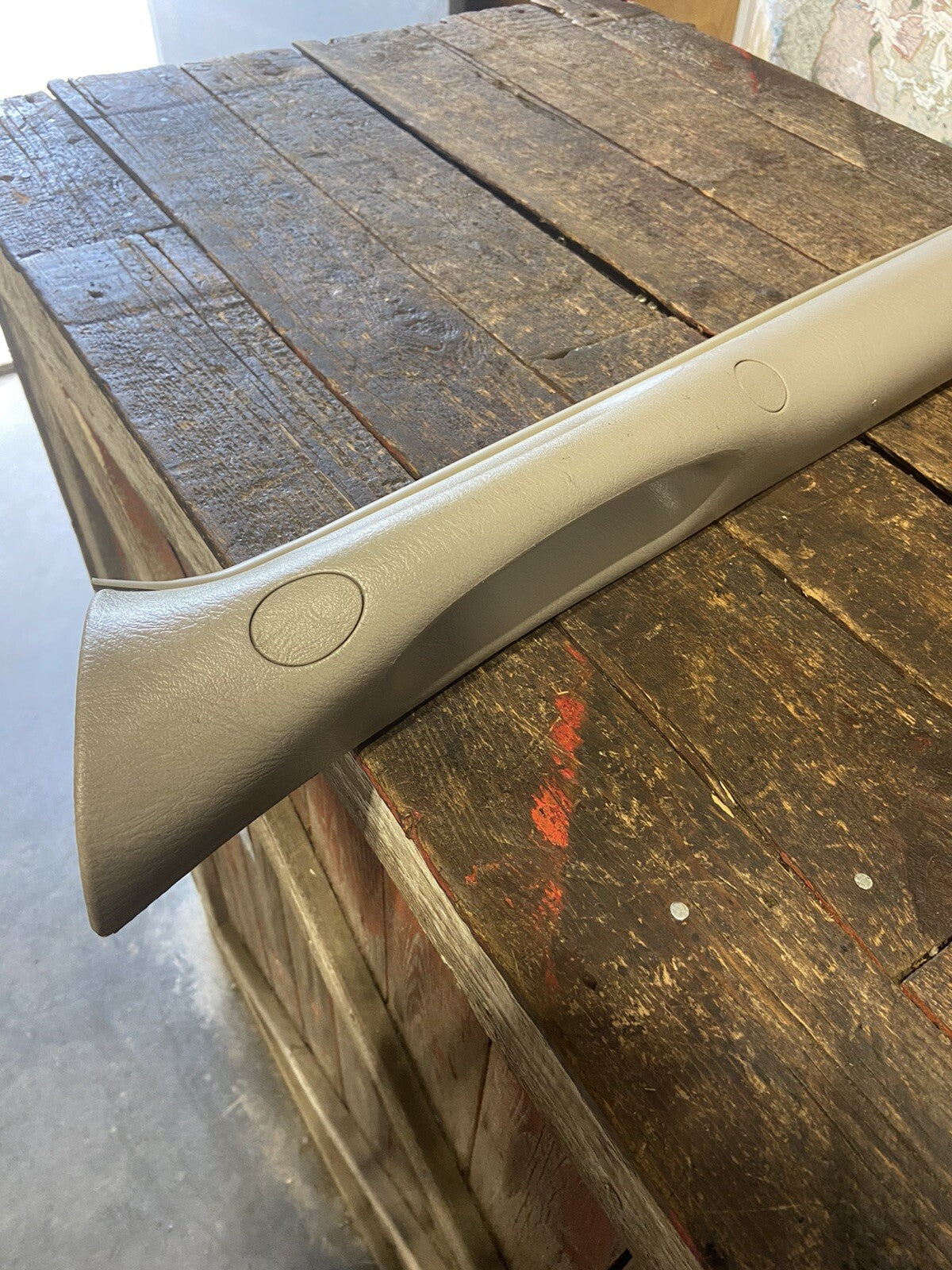 2003 - 2009 DODGE RAM 1500 2500 3500 DRIVER LH SIDE A PILLAR HANDLE TRIM 824726