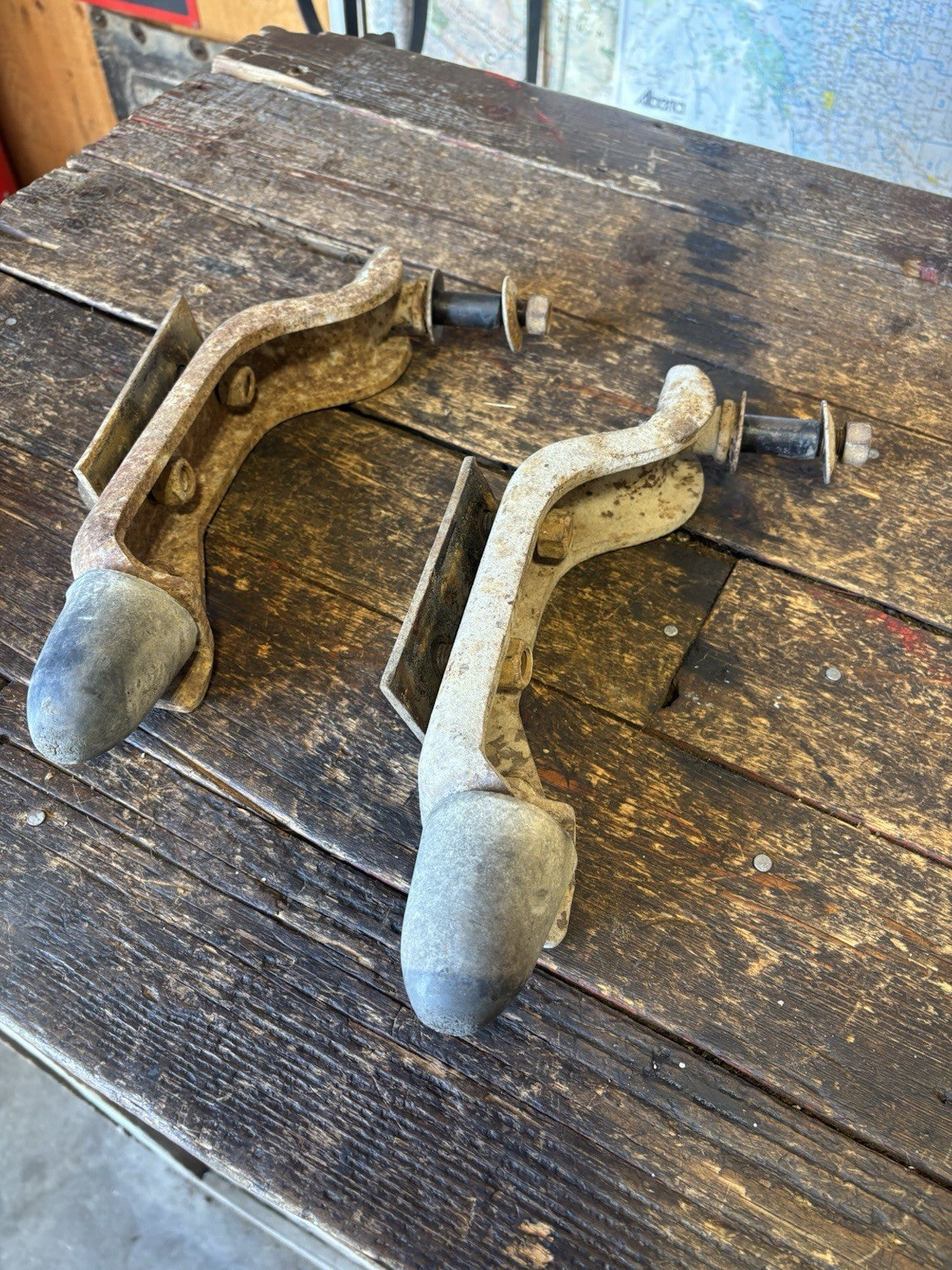 1989 - 1993 1ST GEN DODGE RAM 250 350 FRONT DANA 60 4X4 SHOCK MOUNT BRACKETS