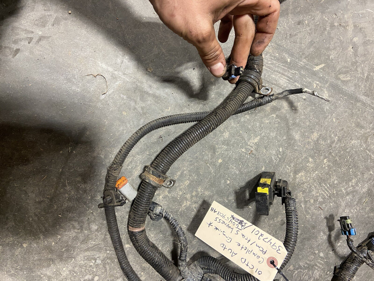 2001 DODGE RAM 24V CUMMINS AUTOMATIC COMPLETE ENGINE PCM / TRANS HARNESS 3947201