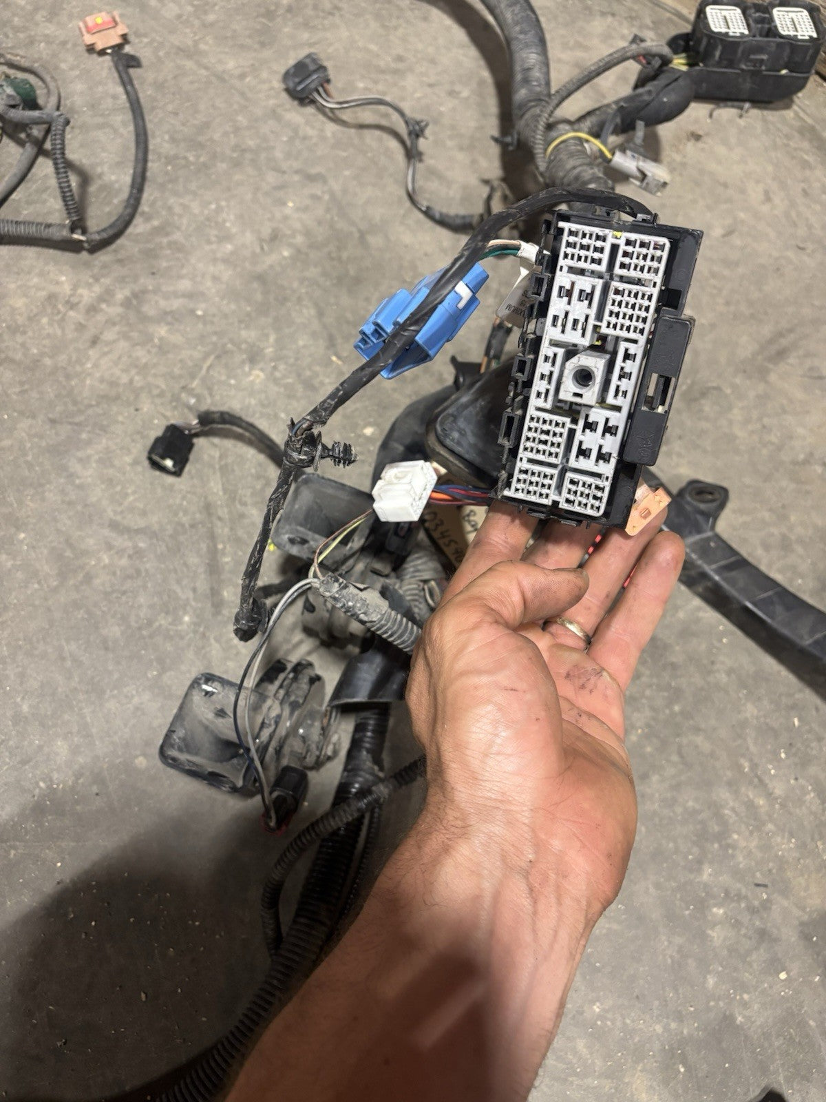 2009 DODGE RAM 2500 3500 6.7L CUMMINS ENGINE BAY WIRING HARNESS 68034596 AE